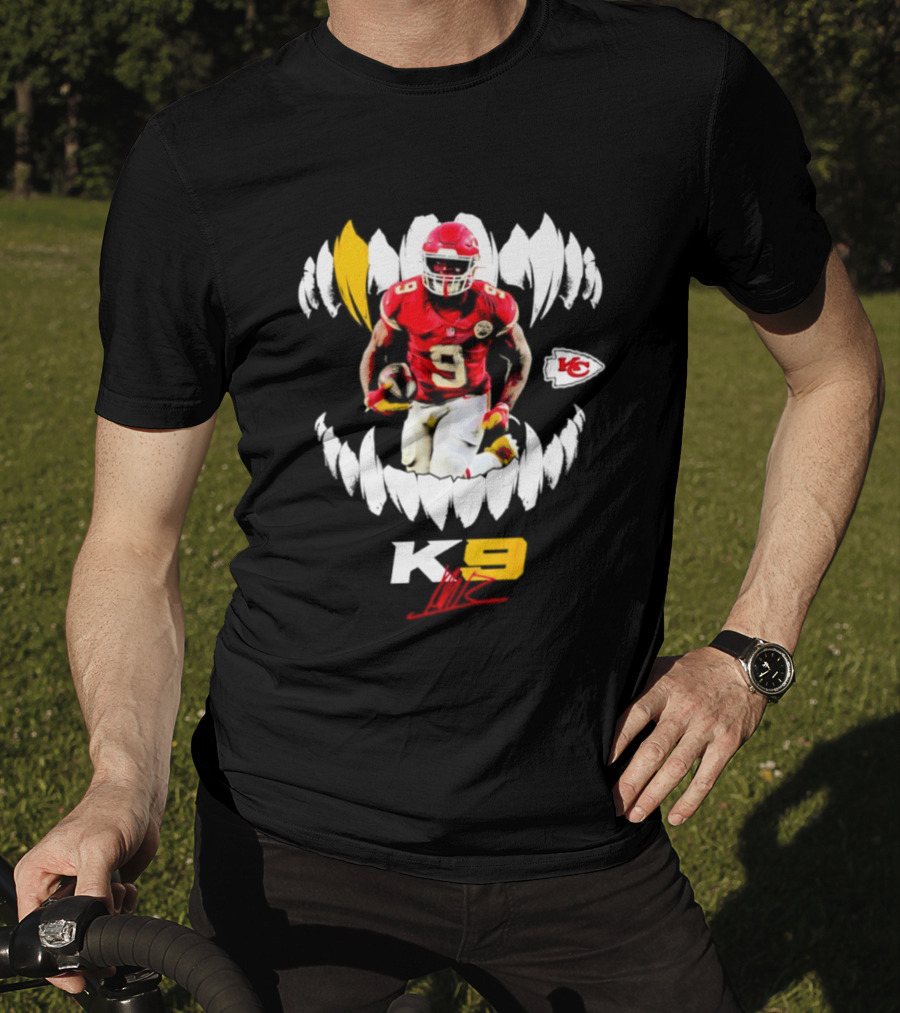 Kansas City Chiefs K9 Kenneth Walker III Football Teeth T-Shirt