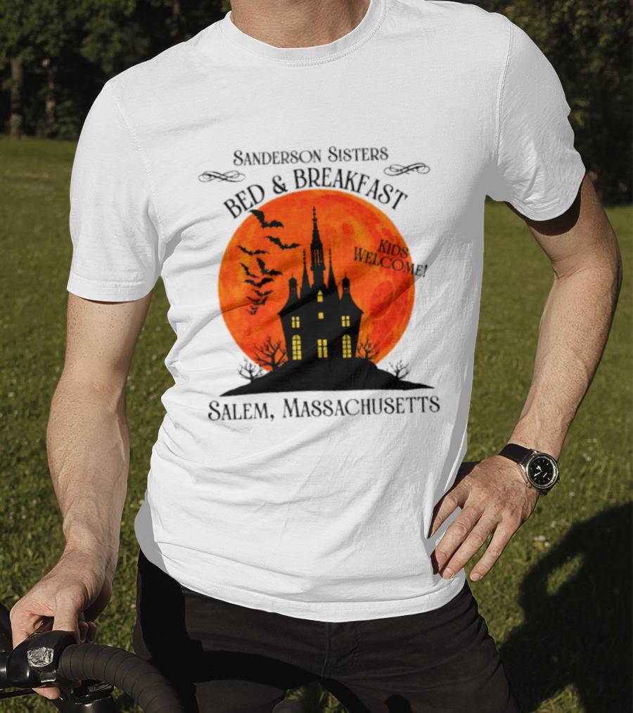 Sanderson Sisters Bed And Breakfast Kids Welcome Salem Massachusetts Halloween Bats Haunted House T-Shirt