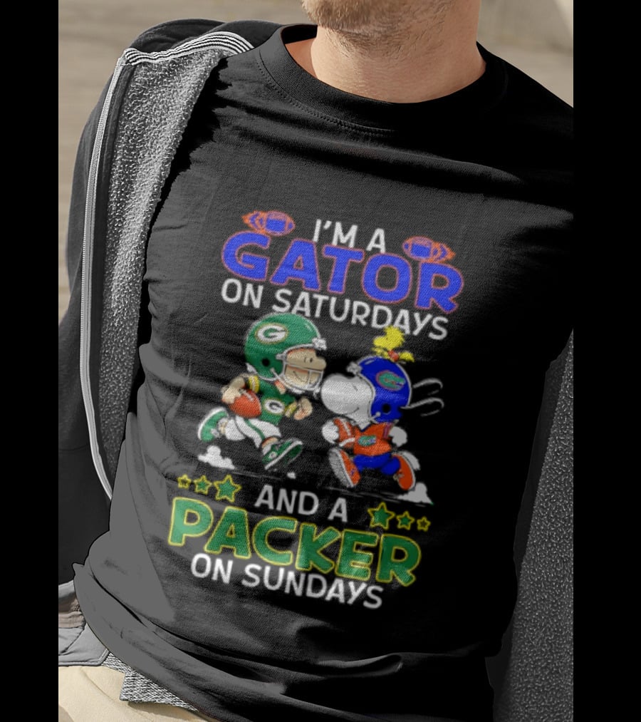 I'm A Gator On Saturdays And A Packer On Sundays Peanuts Football Charlie Brown Snoopy T-Shirt