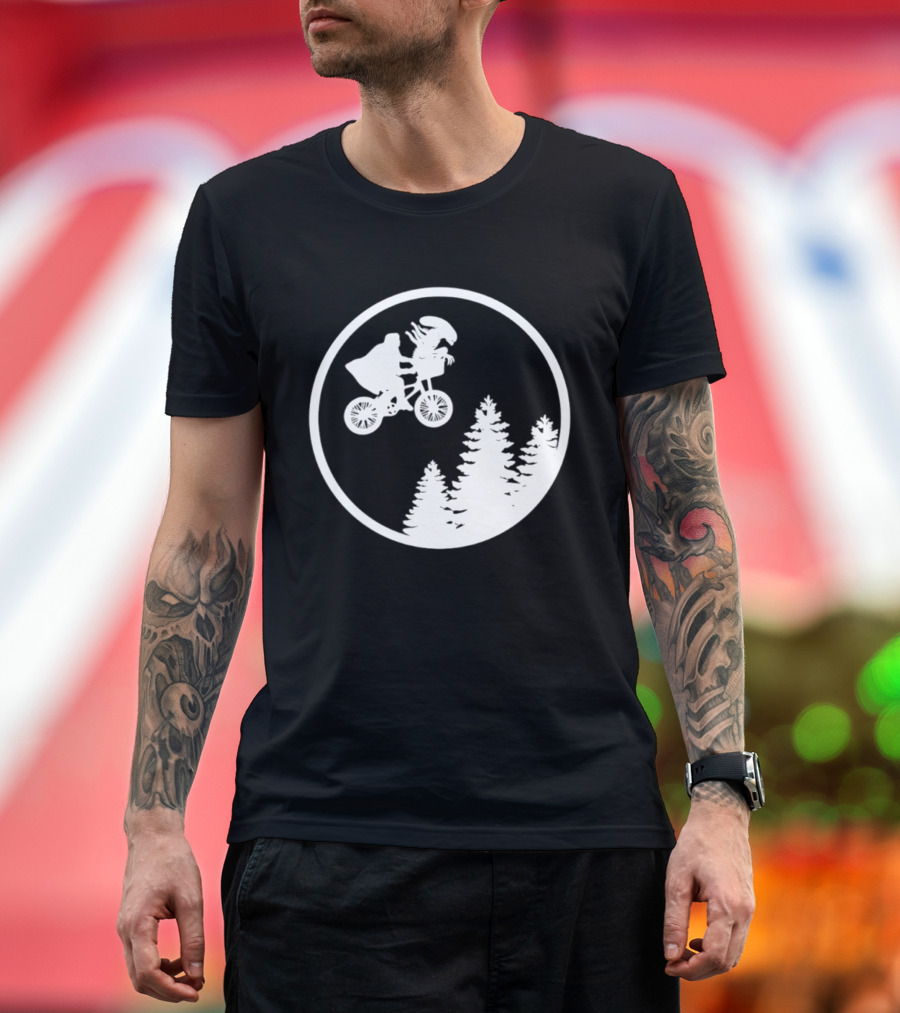 Alien On Bicycle With Trees In Circle Flying Scene 2026 T-Shirt