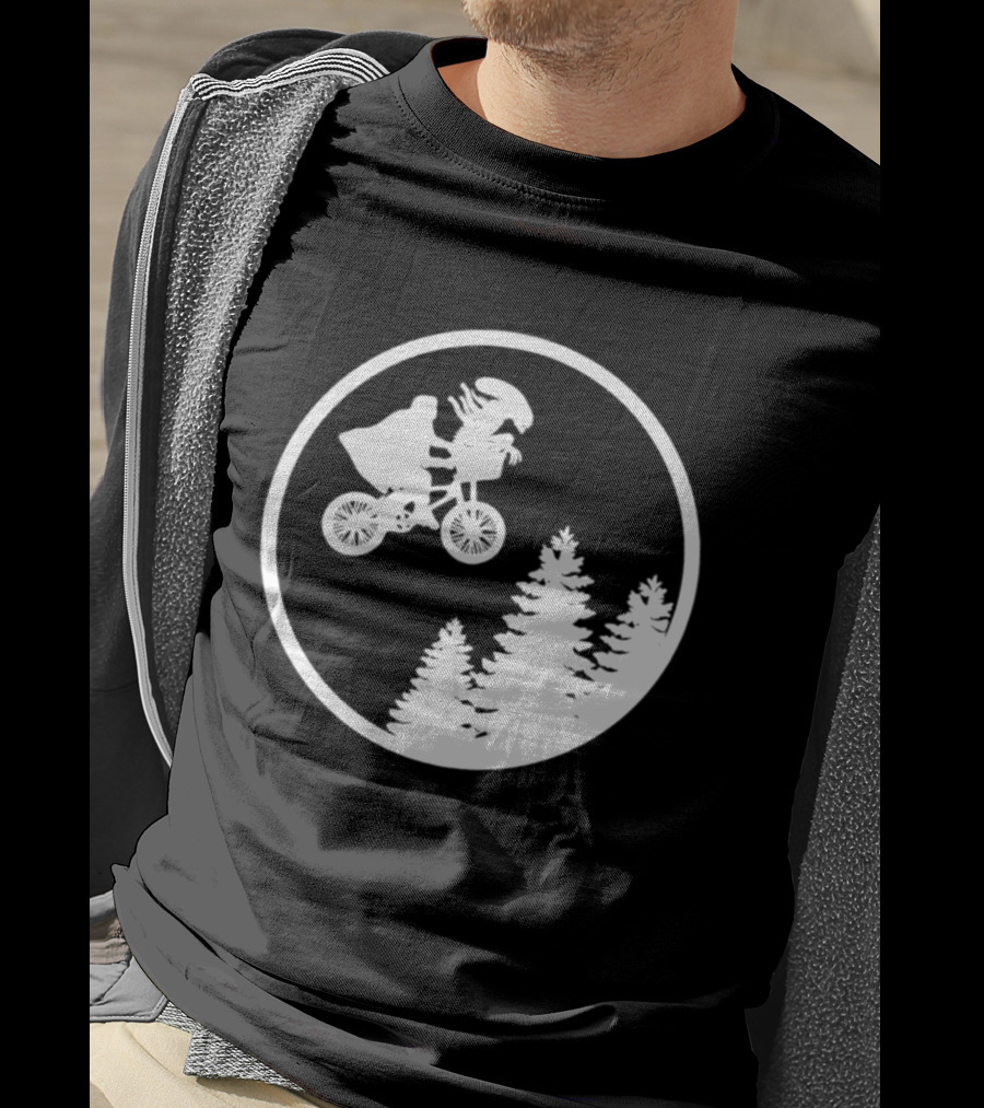 Alien On Bicycle With Trees In Circle Flying Scene 2026 T-Shirt