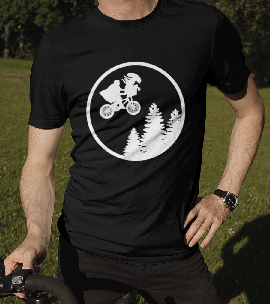 Alien On Bicycle With Trees In Circle Flying Scene 2026 T-Shirt