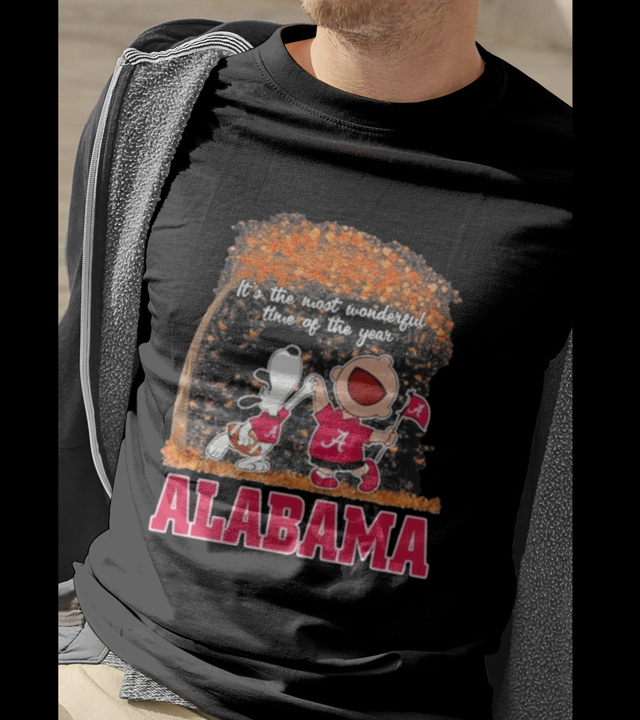 Alabama Crimson Tide Snoopy Charlie Brown It's The Most Wonderful Time Of The Year T-Shirt