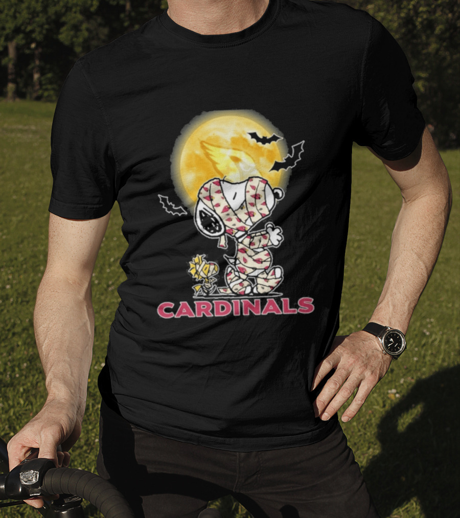 Arizona Cardinals Snoopy Woodstock Halloween Holiday 2026 Moon Bats T-Shirt