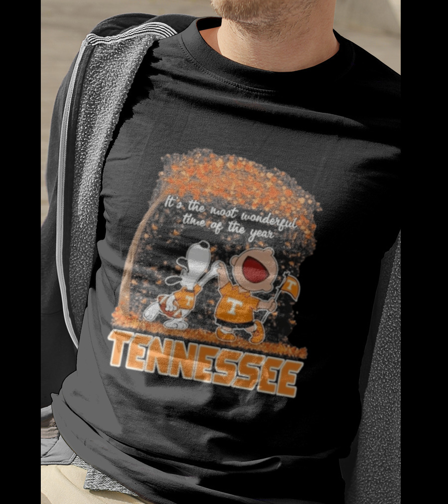 Tennessee Volunteers Snoopy Charlie Brown It's The Most Wonderful Time Of The Year T-Shirt