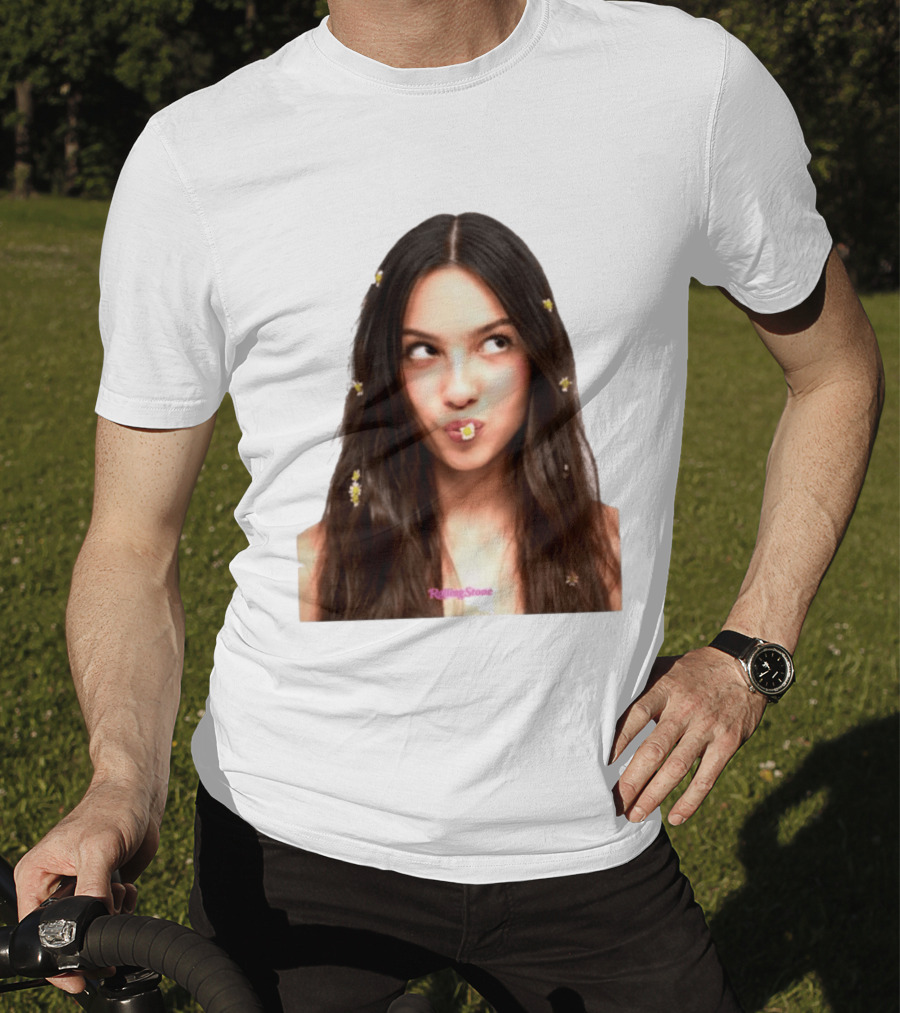 Olivia Rodrigo Rolling Stone Digital Exclusive Photo With Daisy Accents T-Shirt