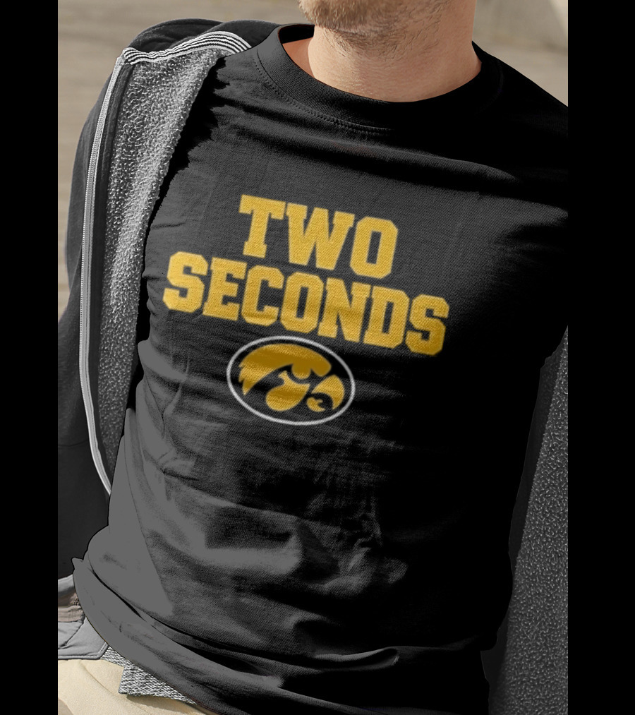 Iowa Hawkeyes Two Seconds Game Winning Final Play NCAA 2026 T-Shirt