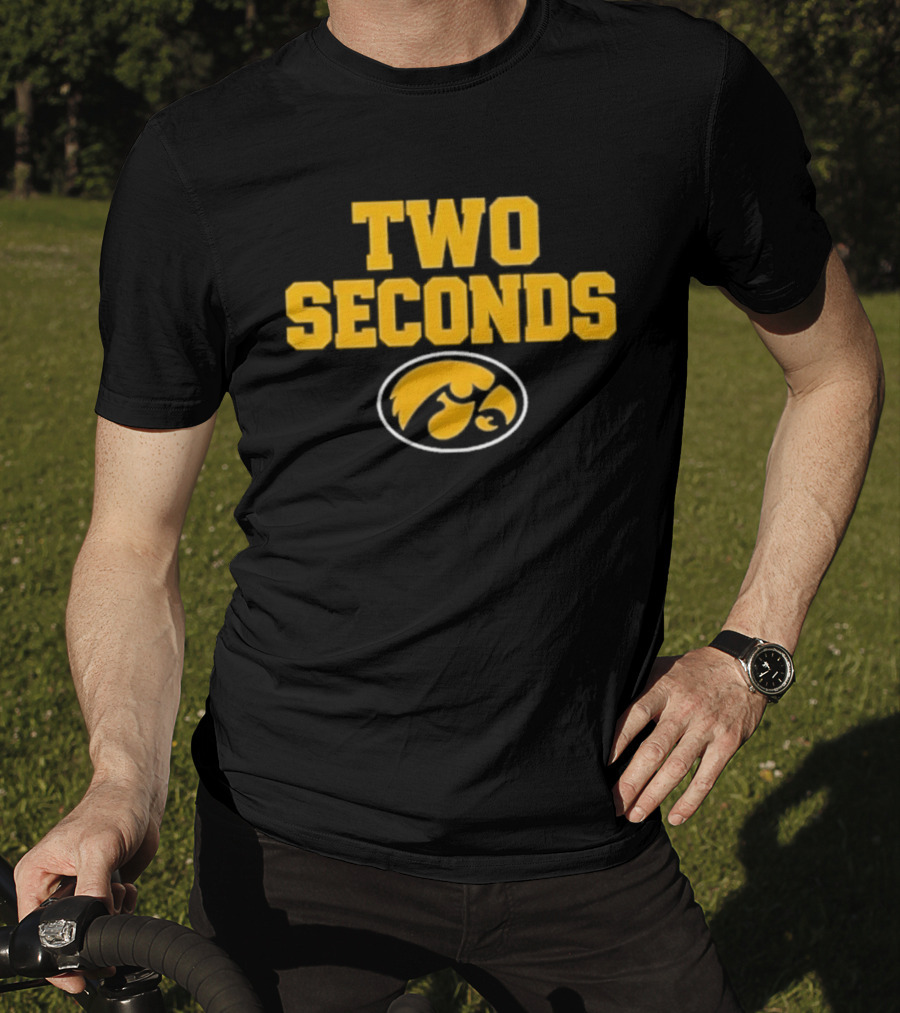 Iowa Hawkeyes Two Seconds Game Winning Final Play NCAA 2026 T-Shirt