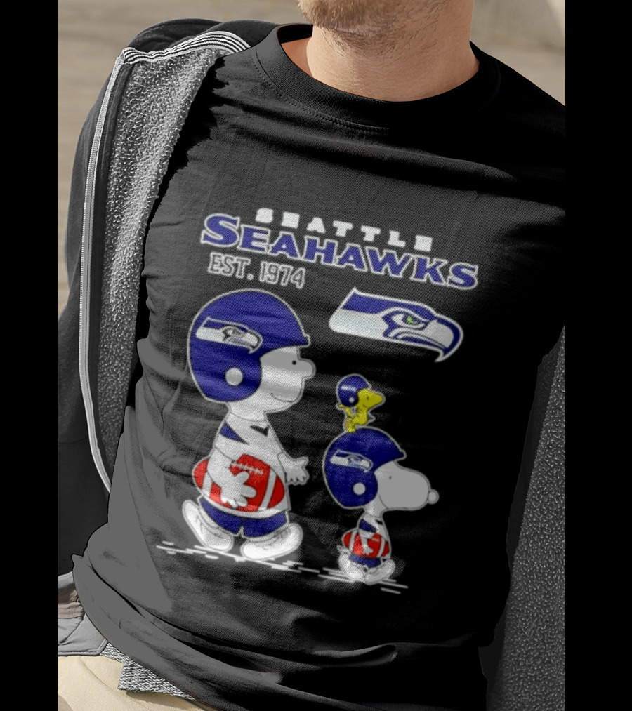 Seattle Seahawks Peanuts Snoopy Charlie Brown Est 1974 NFL T-Shirt