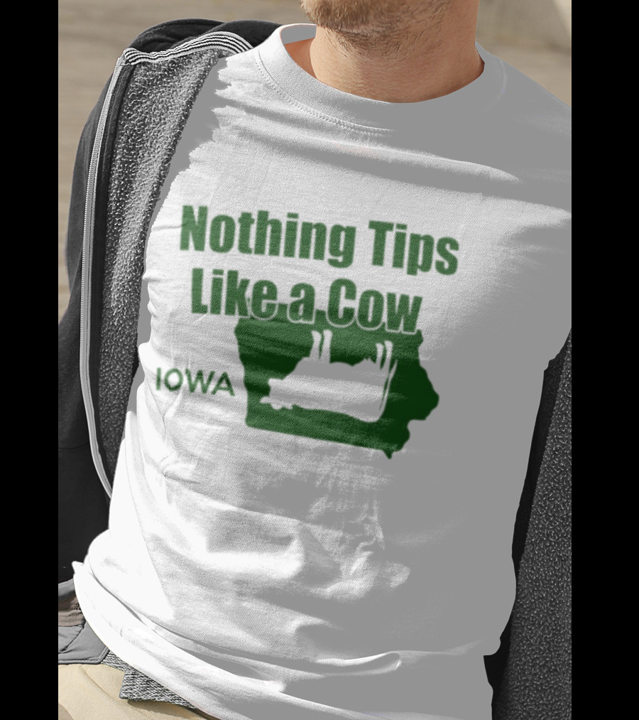 Nothing Tips Like A Cow Iowa Map T-Shirt