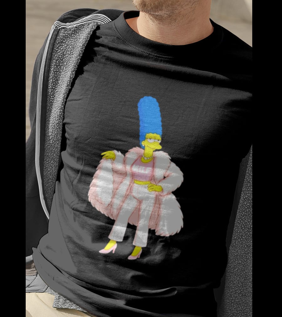 Marge Simpson Milf Pink Fur Coat The Simpsons Cartoon Iconic Character Fashion T-Shirt