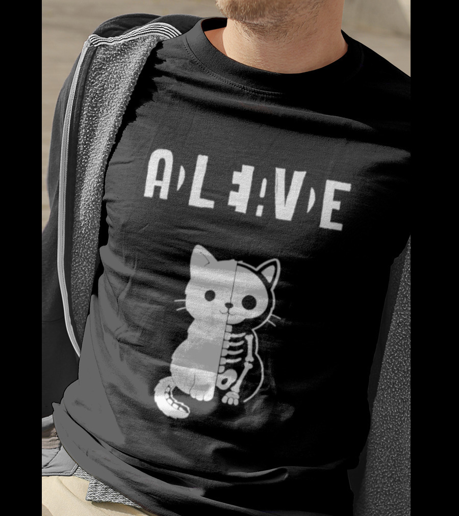 Alive Half Skeleton Cat Cute T-Shirt