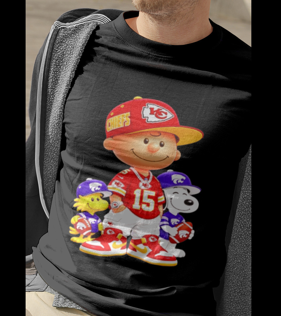Charlie Brown Snoopy Woodstock Kansas City Chiefs 15 Football Peanuts Characters NFL Team Sports Gear T-Shirt
