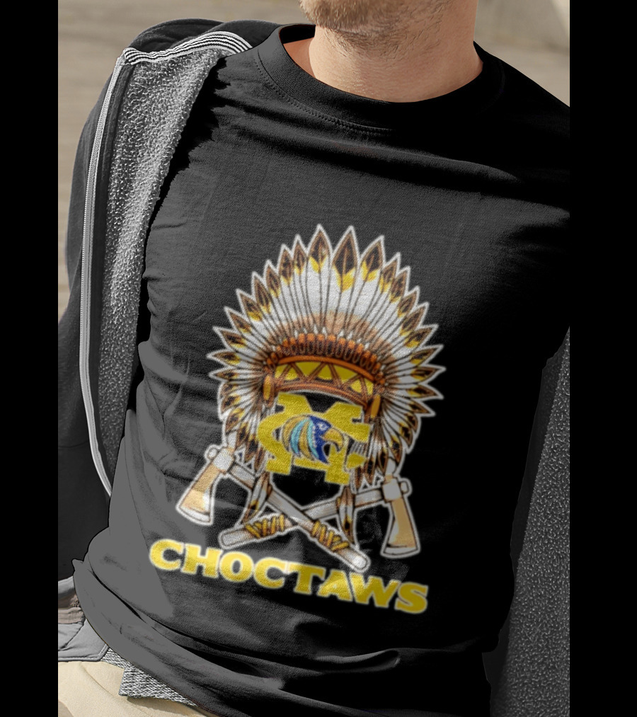 Choctaws MC Eagle Headdress Tomahawks Feathered Headdress T-Shirt