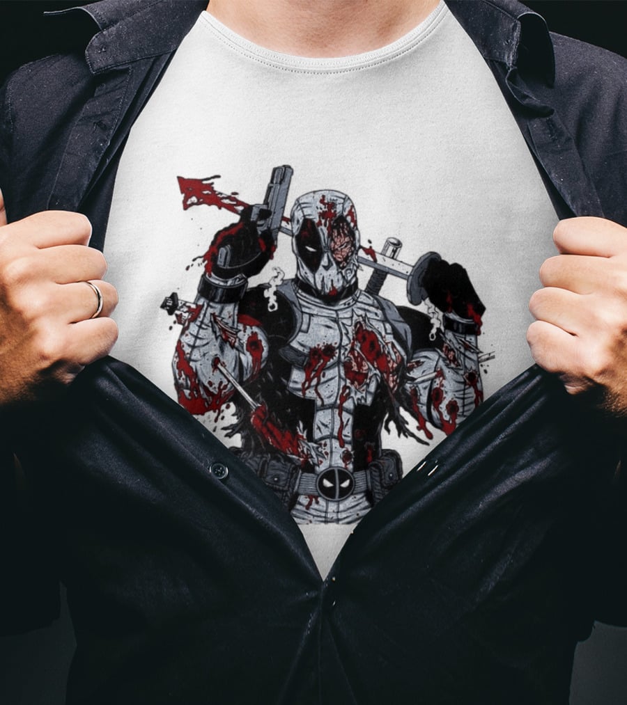 Deadpool Battle Damaged Bloody Swords Katana Gunner Comics Hero T-Shirt