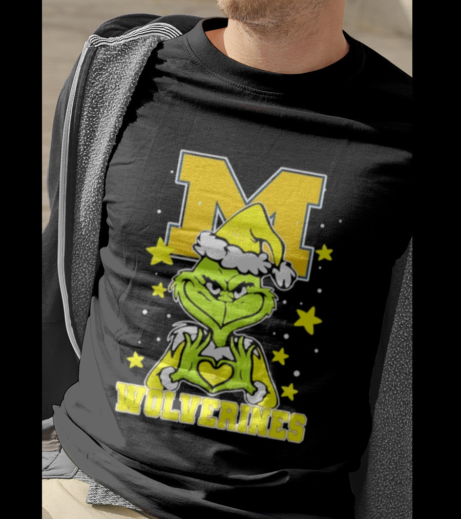 Michigan Wolverines Grinch Love Hands Christmas Football 2026 T-Shirt