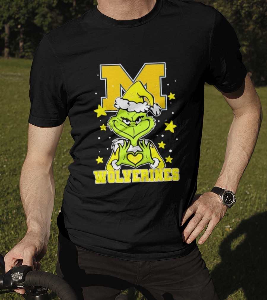Michigan Wolverines Grinch Love Hands Christmas Football 2026 T-Shirt