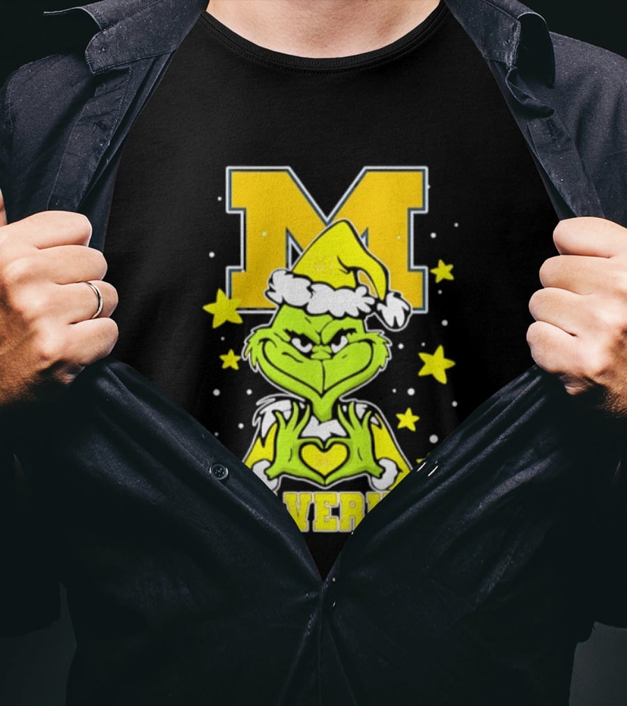 Michigan Wolverines Grinch Love Hands Christmas Football 2026 T-Shirt