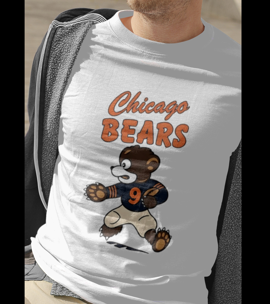 Chicago Bears Football Vintage Cartoon Bear Running Number 9 T-Shirt