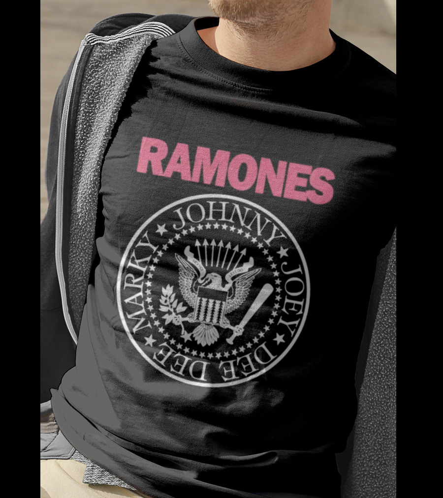 Ramones Seal Johnny Joey Dee Dee Marky Logo 78 83 T-Shirt