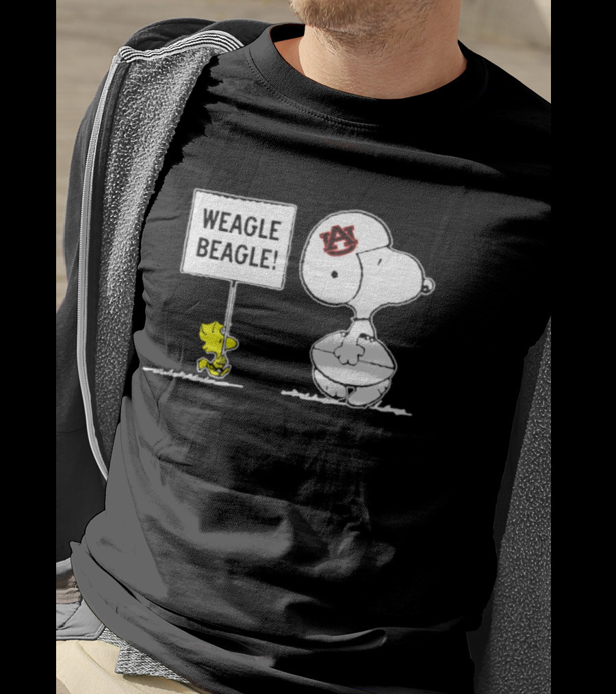 Snoopy Woodstock Auburn Tigers Weagle Beagle Football T-Shirt