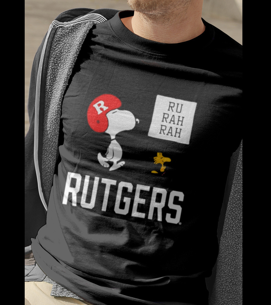 Snoopy Woodstock Rutgers Scarlet Knights Football Helmet R T-Shirt