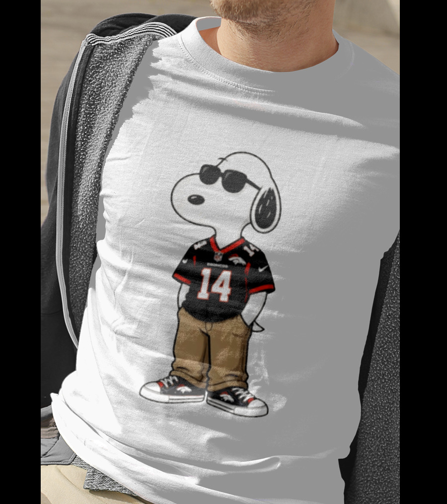 Denver Broncos Snoopy 2026 Football Wearing Sunglasses T-Shirt
