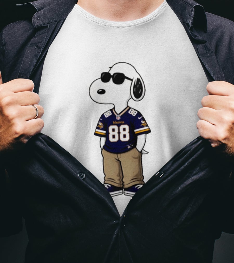 Snoopy 88 Vikings 2026 Football Sunglasses T-Shirt