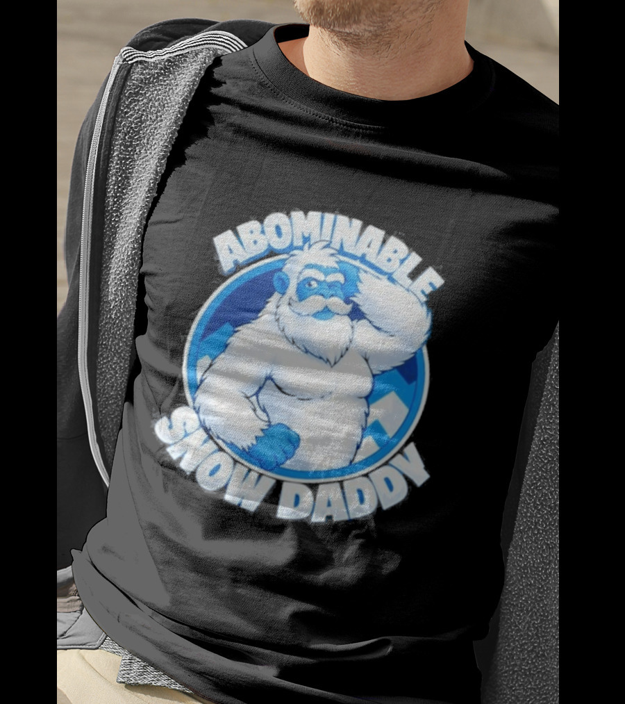 Abominable Snow Daddy Yeti Bigfoot Sasquatch Ice Blue Circle T-Shirt
