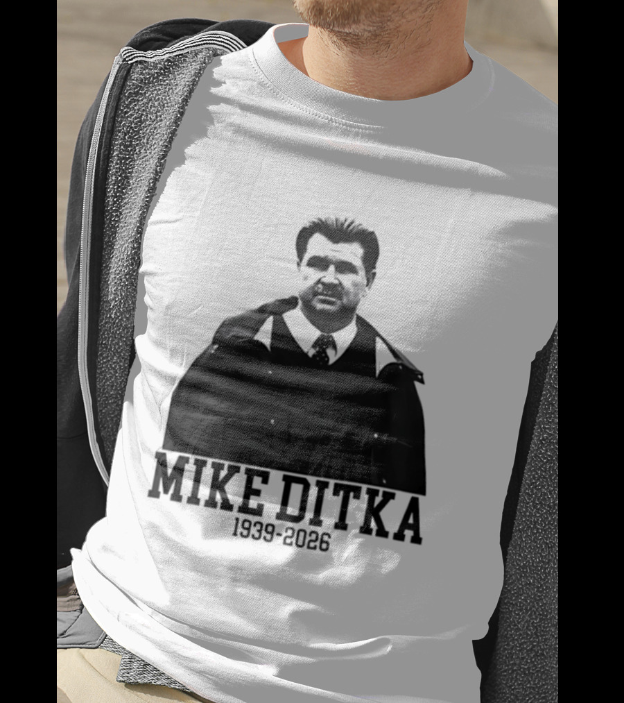 Mike Ditka Chicago Bears 1939 2026 Memoriam Football T-Shirt
