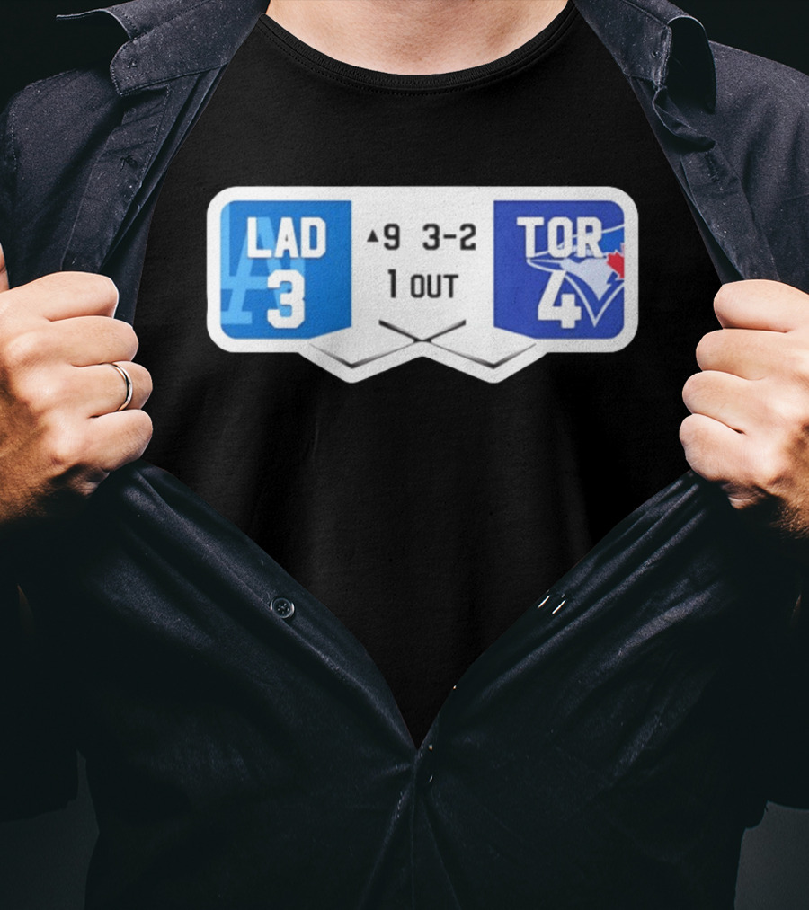 Los Angeles Dodgers 3 Toronto Blue Jays 4 Baseball Game Scoreboard Ninth Inning Three Two One Out T-Shirt