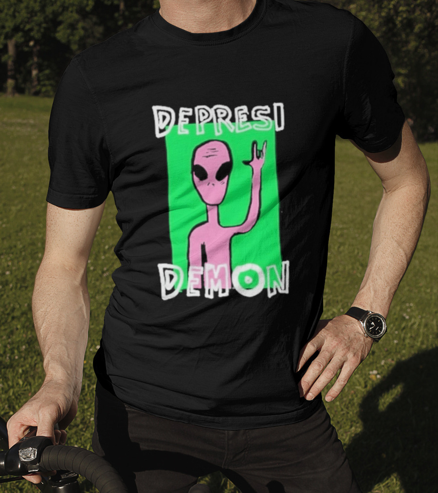 Depresi Demon Pink Alien Rock On Meme T-Shirt