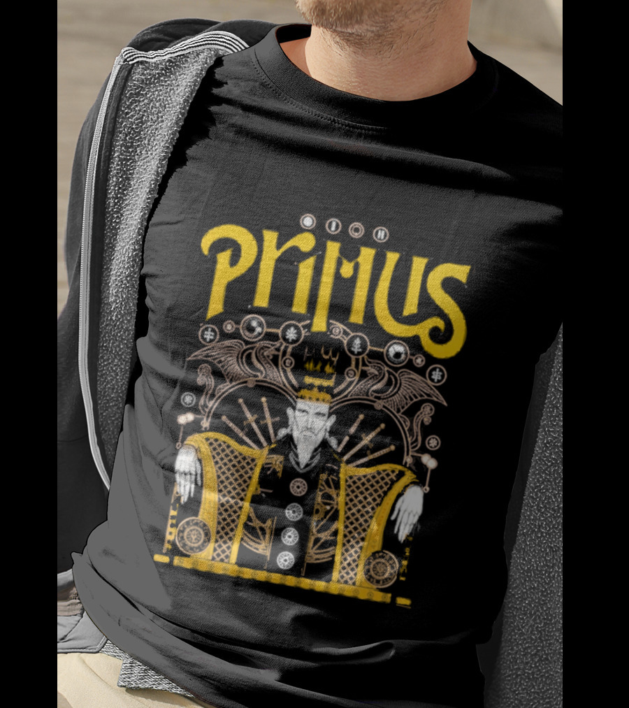 Primus Farewell To Kings Crowned Figure With Swords And Winged Details T-Shirt