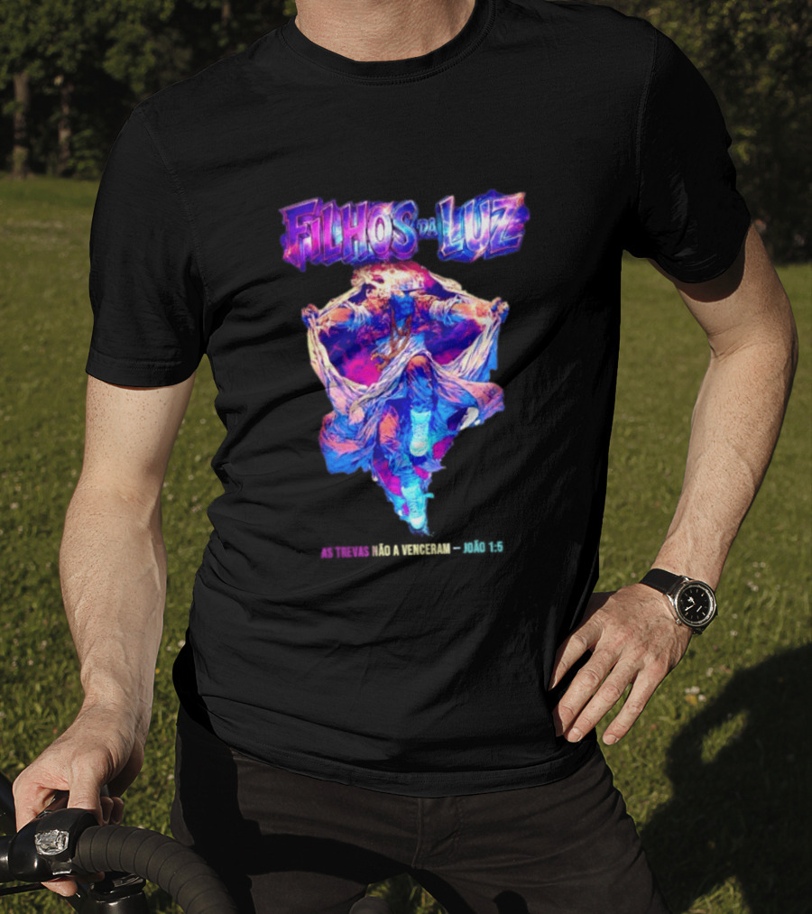 Filhos Da Luz As Trevas Não A Venceram João 1 5 Vibrant Angelic Warrior T-Shirt
