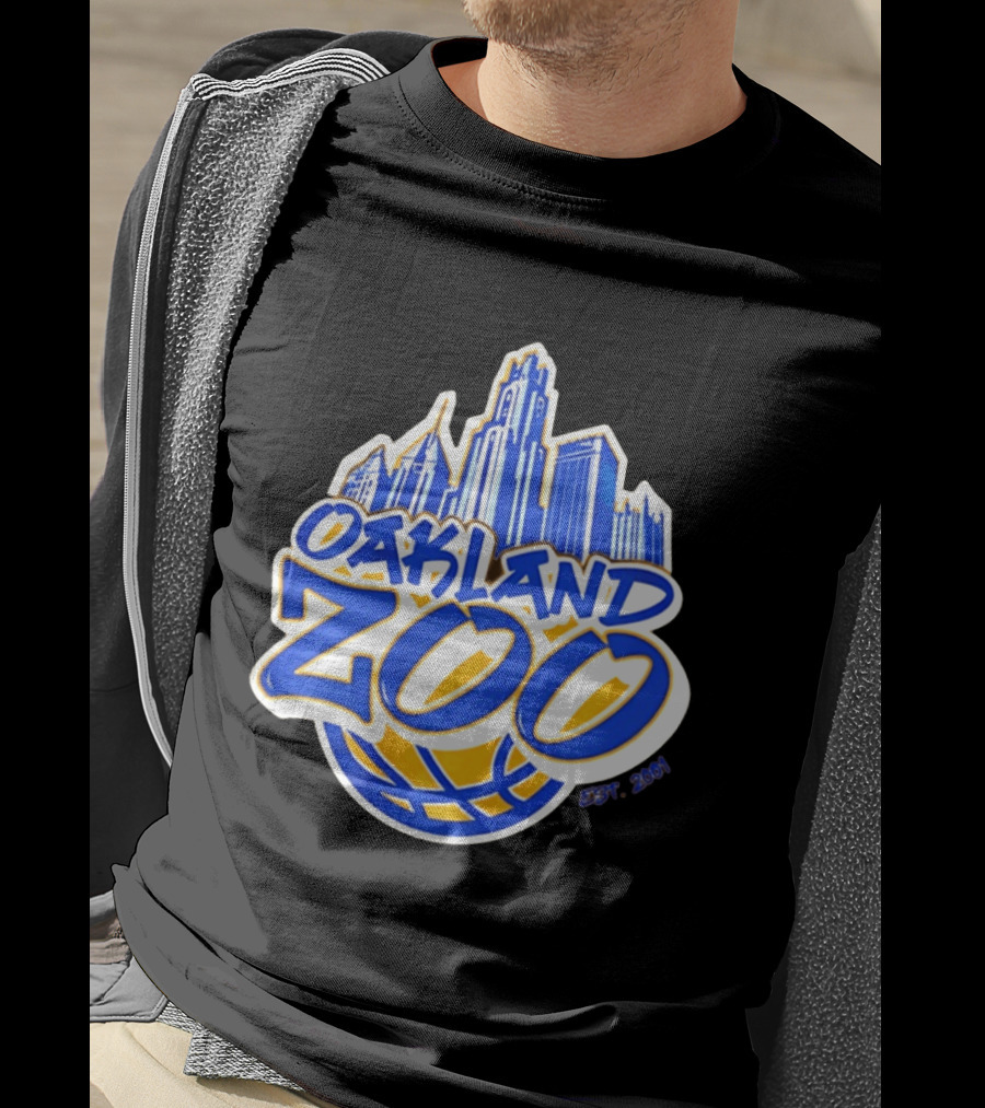 Pittsburgh Panthers Oakland Zoo Est. 2001 You Vs The Zoo 2026 T-Shirt