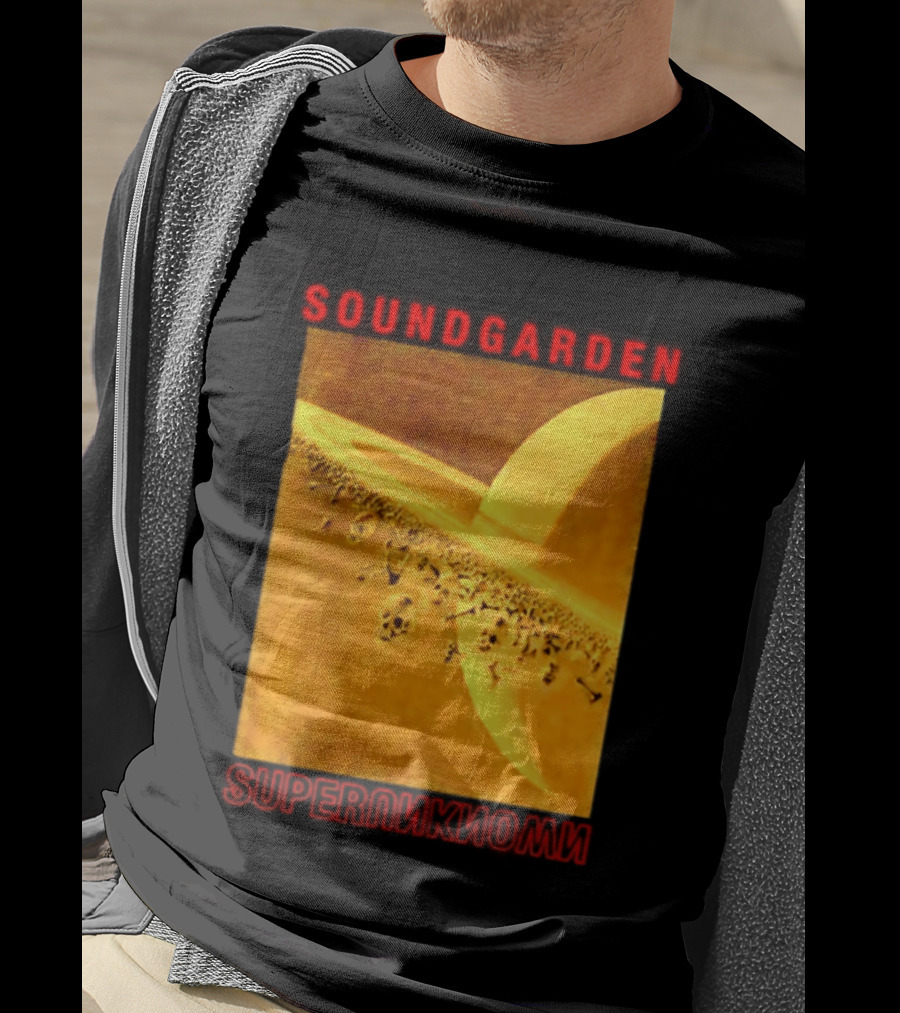 Soundgarden Superunknown Saturn Skulls Grunge Chris Cornell T-Shirt