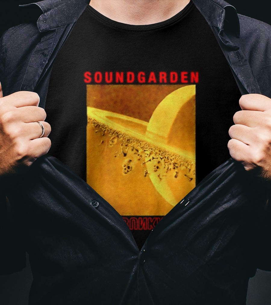 Soundgarden Superunknown Saturn Skulls Grunge Chris Cornell T-Shirt