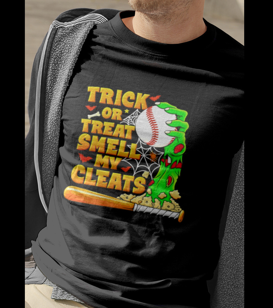 Trick Or Treat Smell My Cleats Zombie Hand Baseball Bat Halloween T-Shirt