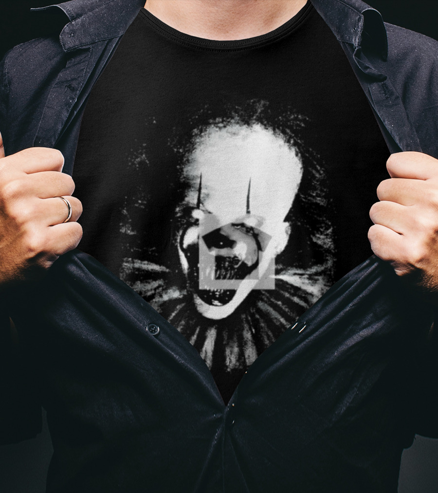 Pennywise The Dancing Clown Horror Movie Halloween Scary Face With Ruffled Collar T-Shirt