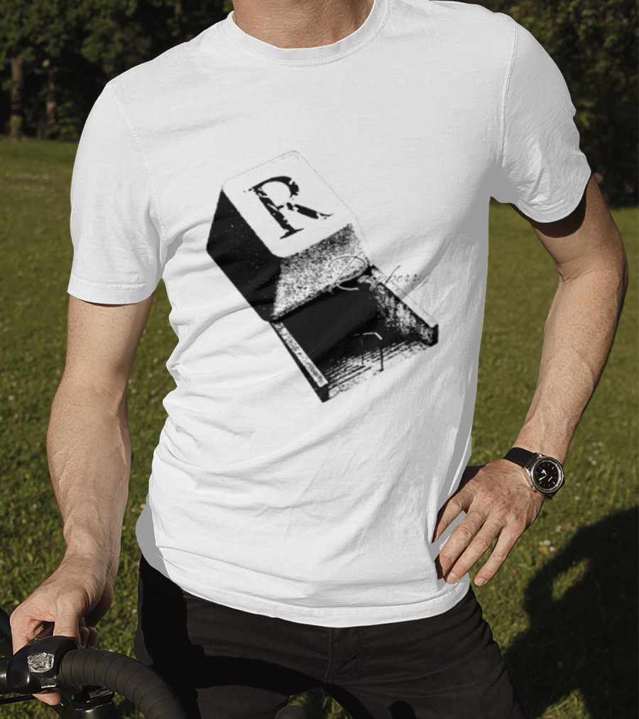 R Raspberry Minimalist Keyboard Key Block T-Shirt
