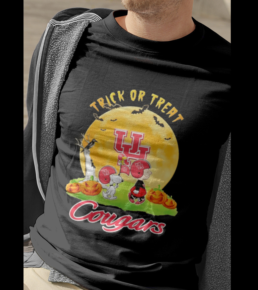 Houston Cougars Peanuts Trick Or Treat Halloween 2026 Abbey Road T-Shirt