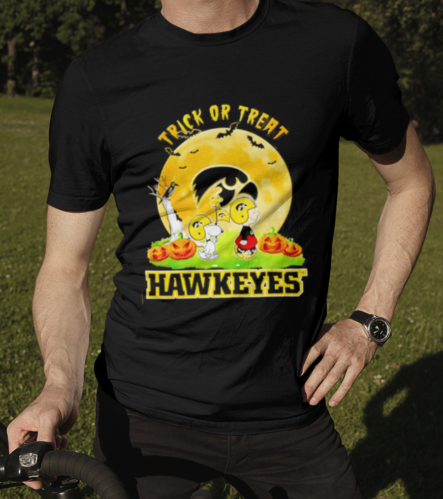 Halloween Trick Or Treat Hawkeyes Peanuts Abbey Road 2026 T-Shirt