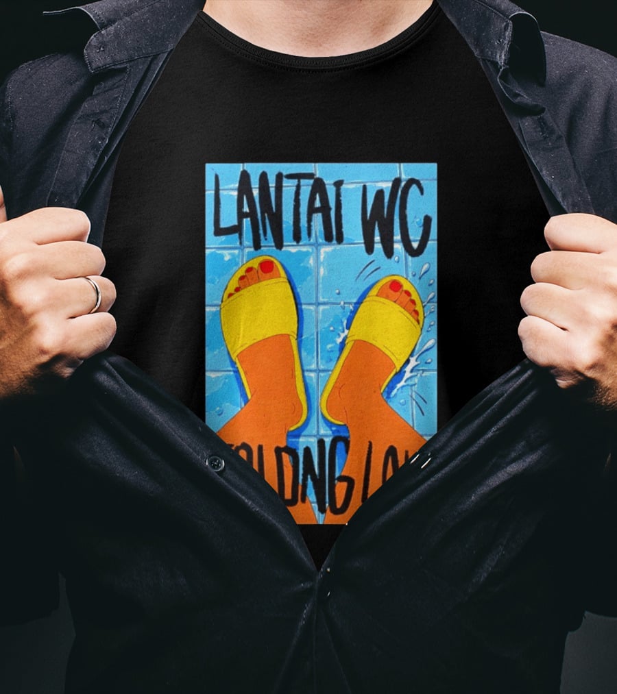 Lantai WC Tolong Lah Bathroom Floor Humor Yellow Sandals T-Shirt