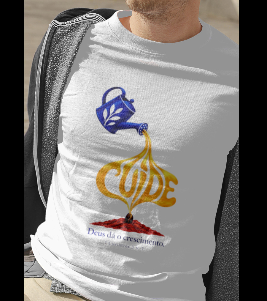 Cuide Deus Dá O Crescimento 1 Coríntios 3 6 7 Watering Can T-Shirt