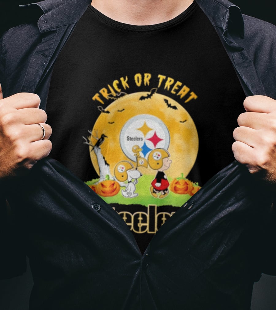 Pittsburgh Steelers Peanuts Trick Or Treat Halloween Abbey Road 2026 T-Shirt