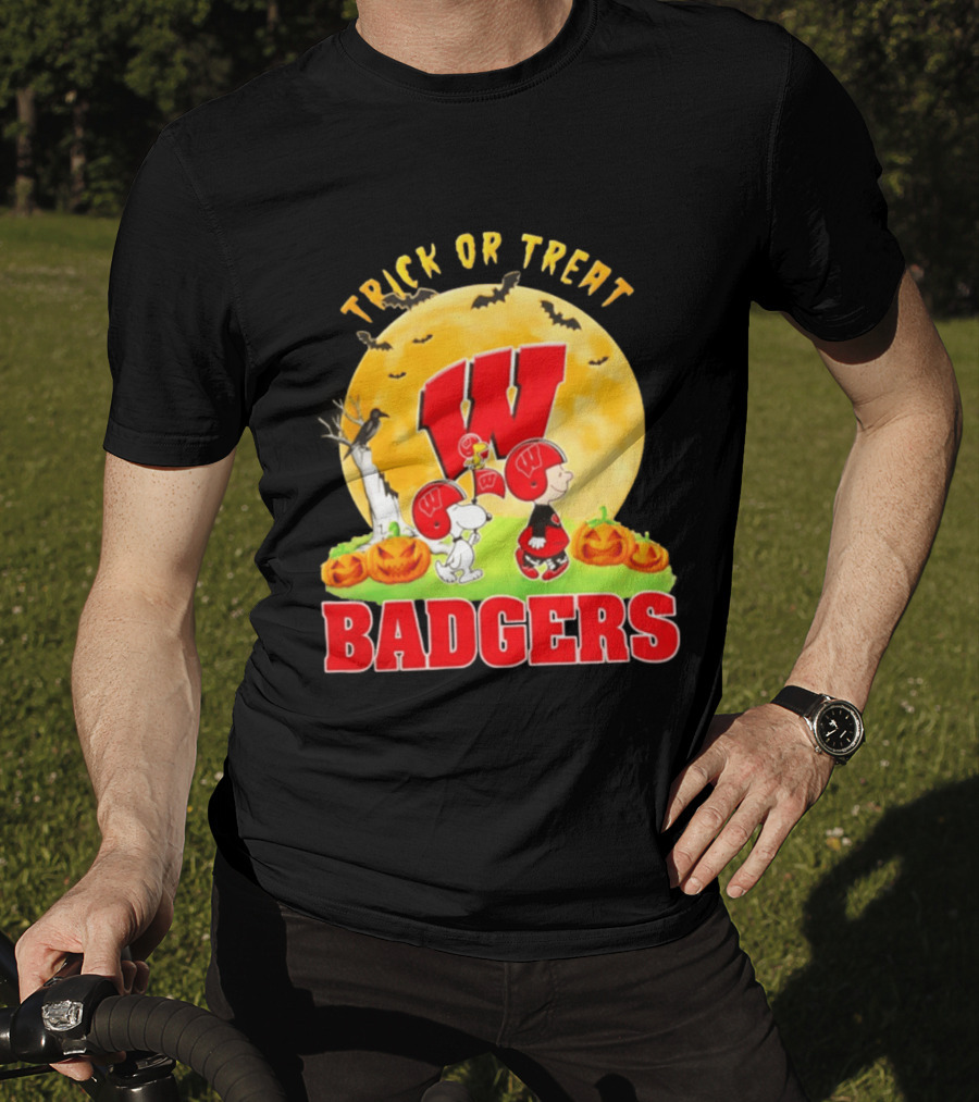 Wisconsin Badgers Peanuts Trick Or Treat Halloween 2026 T-Shirt
