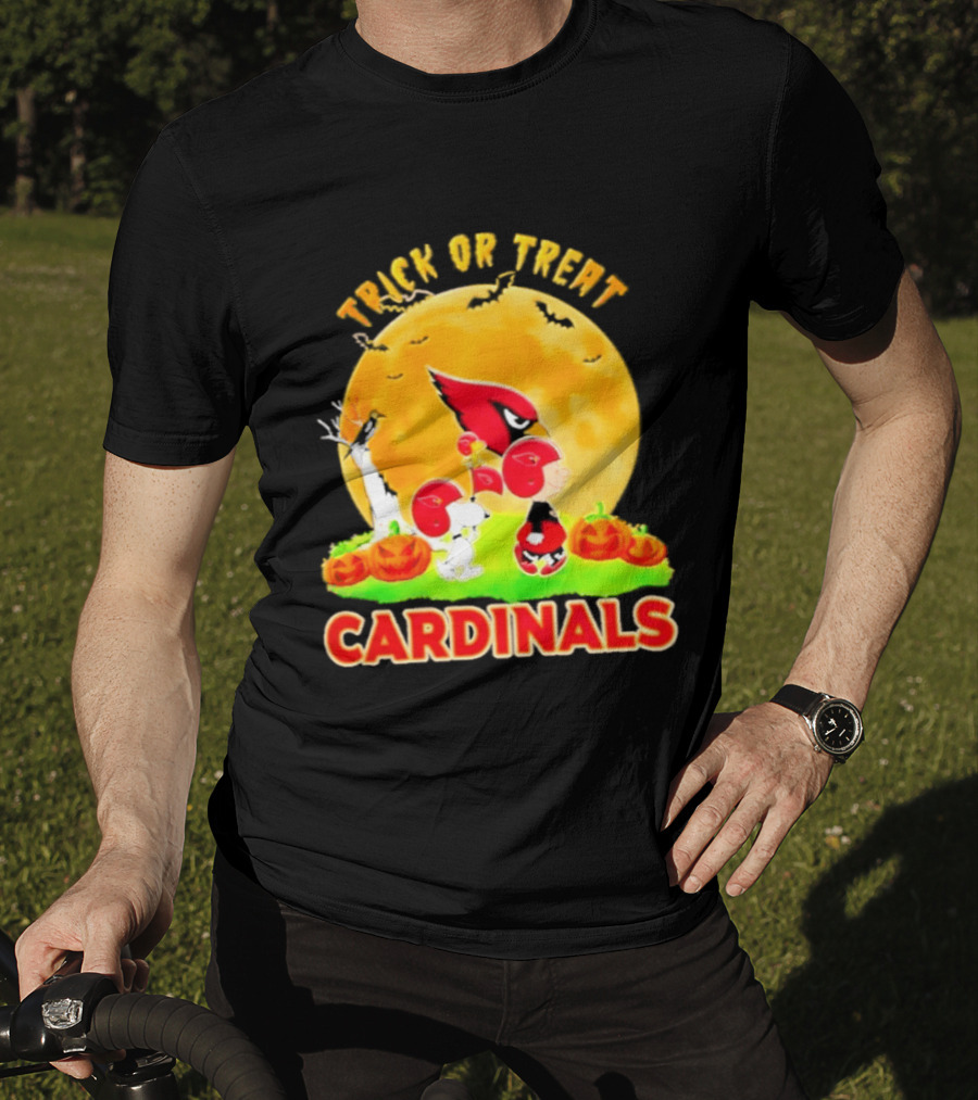 Arizona Cardinals Peanuts Trick Or Treat Halloween 2026 T-Shirt
