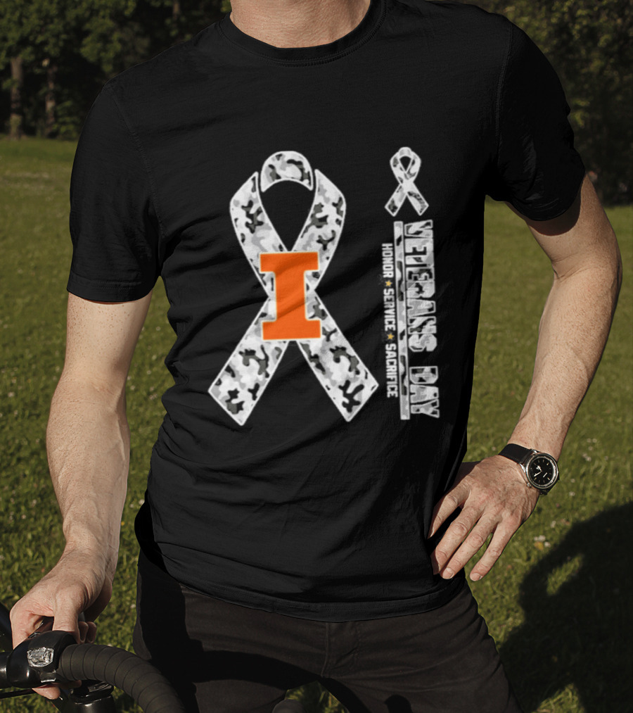 Illinois Fighting Illini Veterans Day 2026 Honor Service Sacrifice Camouflage Ribbon T-Shirt