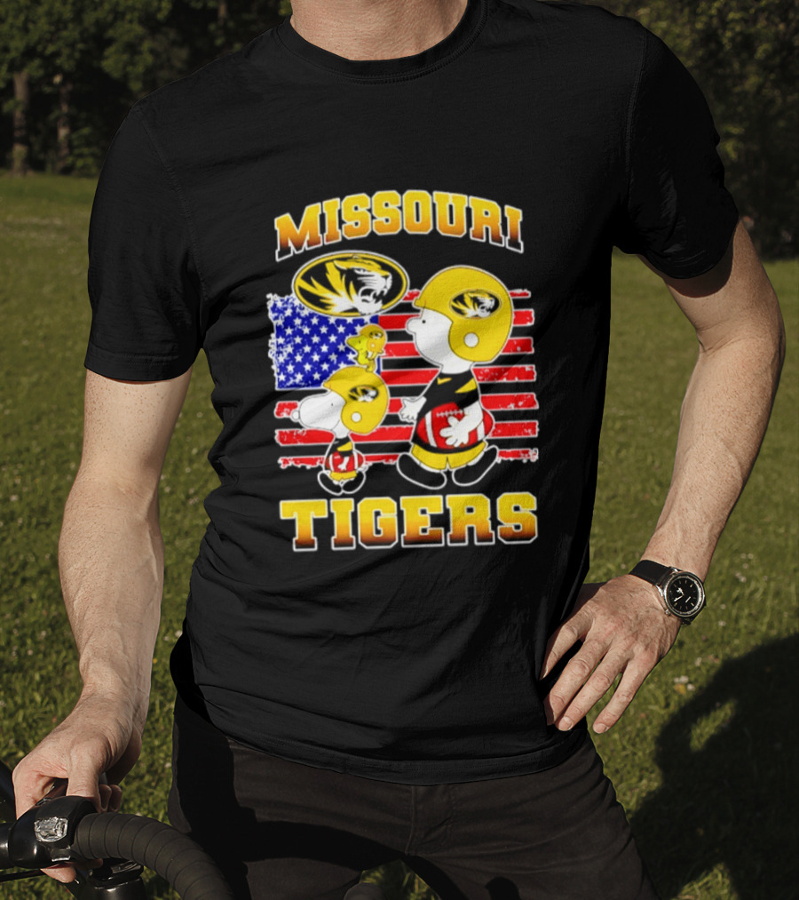 Missouri Tigers Snoopy Charlie Brown Woodstock Football Flag T-Shirt