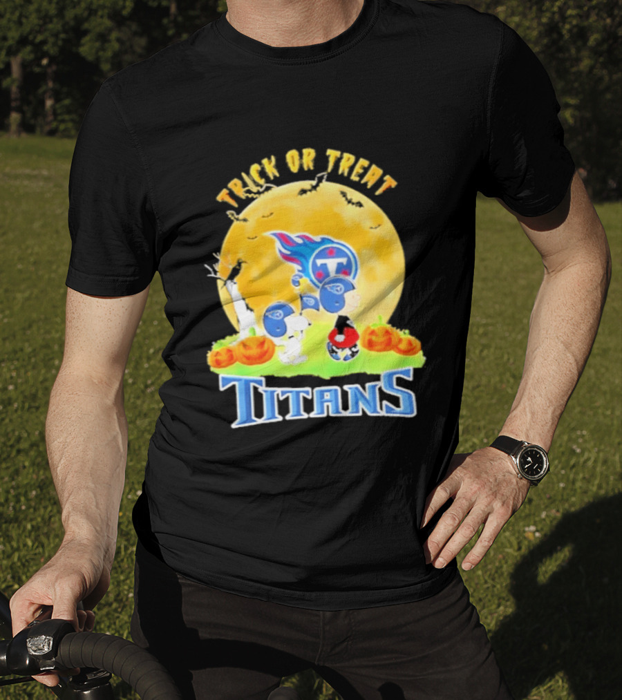 Tennessee Titans Peanuts Trick Or Treat Halloween 2026 Abbey Road T-Shirt